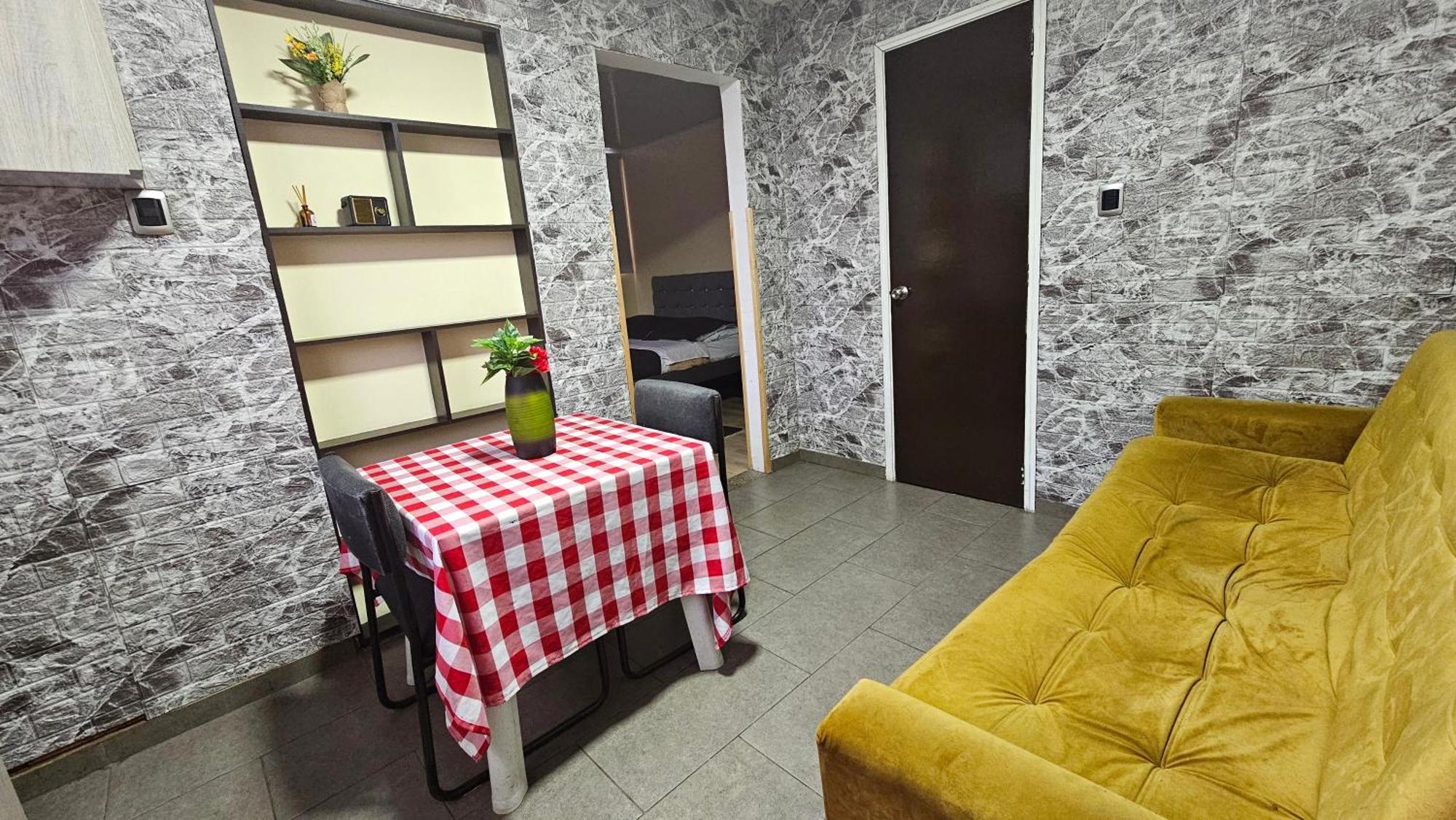 Apartasuite Movistar Campin
